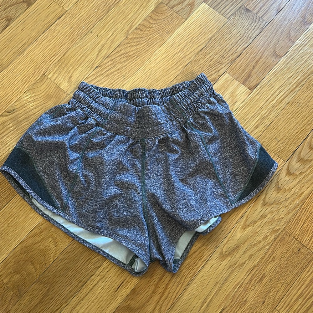 Lululemon heathered gray shorts size 2 hottie hot